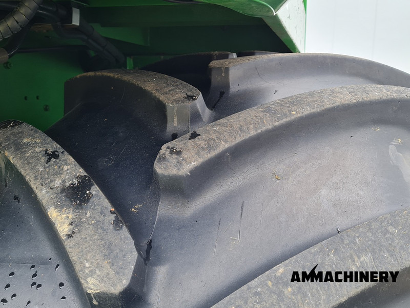 Forage harvester John Deere 7400 forage harvester: picture 13