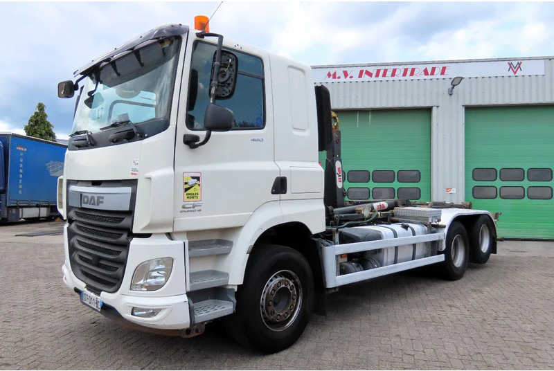 DAF CF 460 HYVA, Frigo, sleeper.RETARDER, EXCELLENT CONDITION/ STAAT!! - Hook lift truck: picture 1 DAF CF 460 HYVA, Frigo, sleeper.RETARDER, EXCELLENT CONDITION/ STAAT!! - Hook lift truck: picture 1