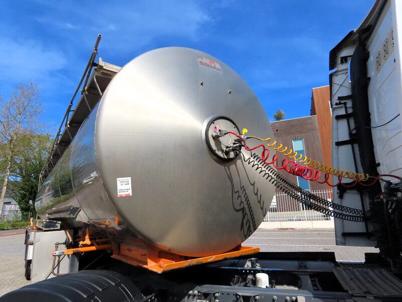 Magyar 5 comp , 32500L FOOD, air susp, (5 DIFFERENT PRODUCTS) !! - Tank semi-trailer: picture 4 Magyar 5 comp , 32500L FOOD, air susp, (5 DIFFERENT PRODUCTS) !! - Tank semi-trailer: picture 4