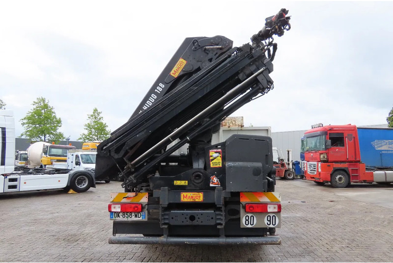 Renault C430 HIAB X-HIDOU 18 8 , RETARDER, WHEELBASE 4.35M, NAVI - Crane truck: picture 4 Renault C430 HIAB X-HIDOU 18 8 , RETARDER, WHEELBASE 4.35M, NAVI - Crane truck: picture 4