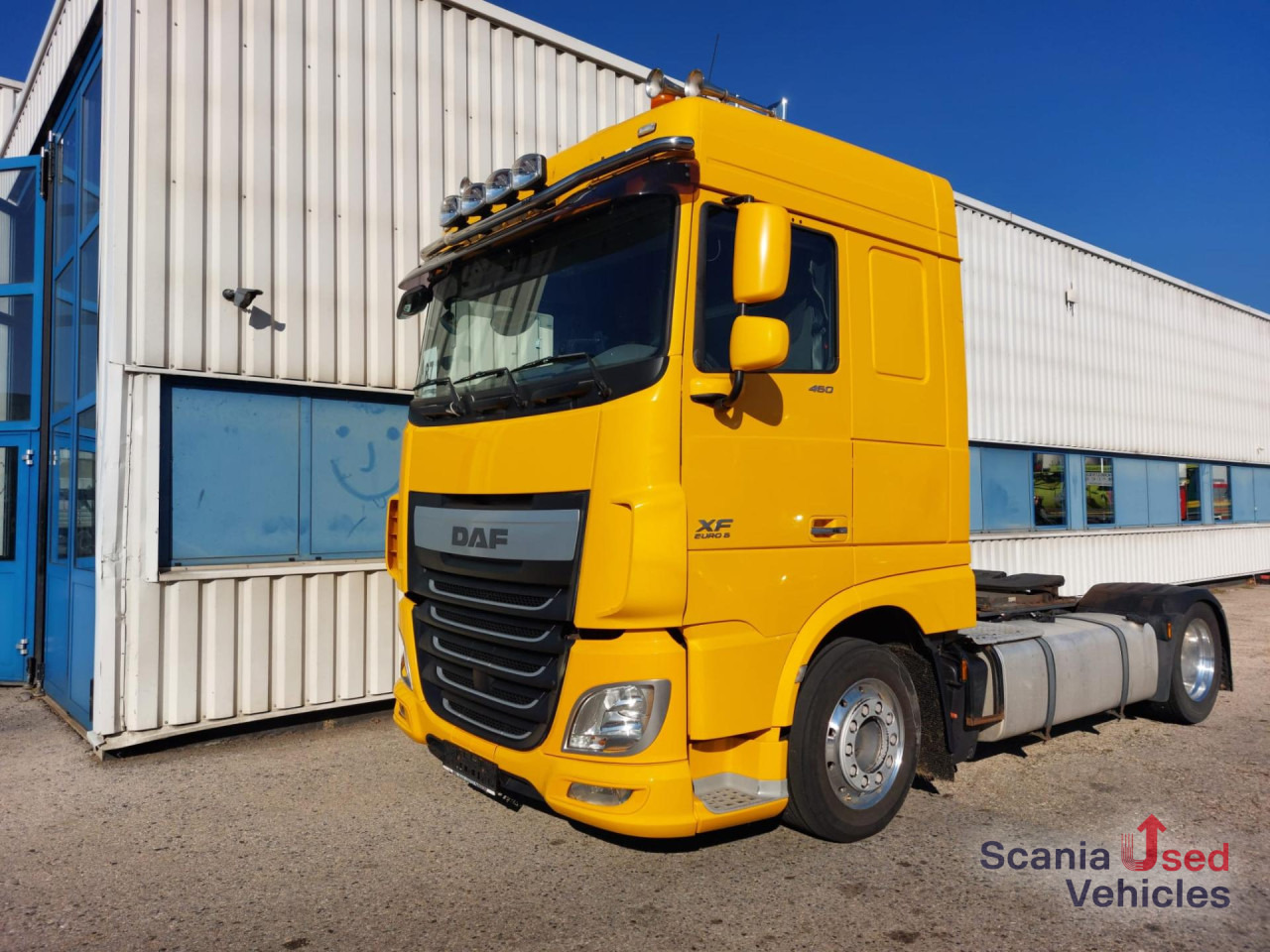 DAF XF 460 FT Space Cab Low deck - Tractor unit: picture 1 DAF XF 460 FT Space Cab Low deck - Tractor unit: picture 1