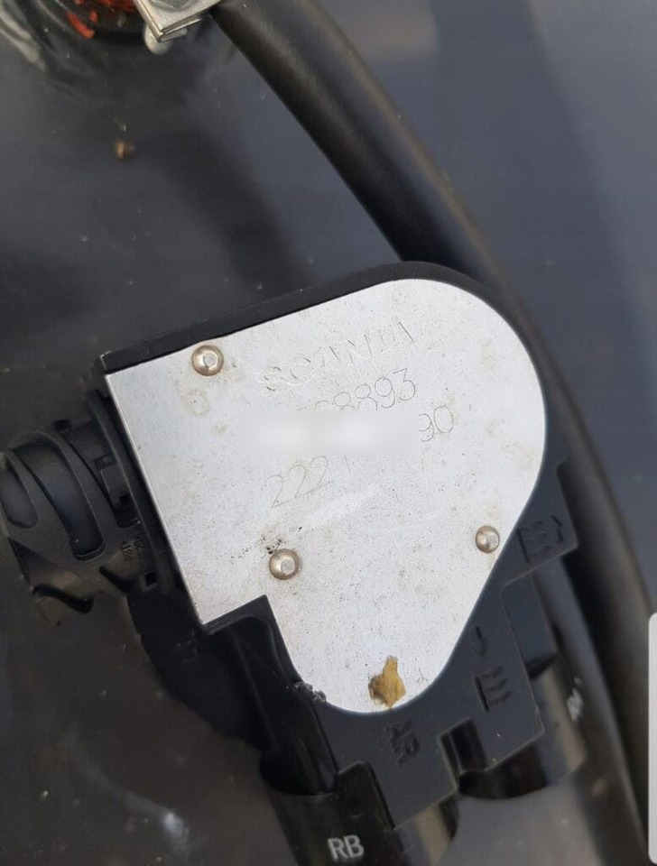 Scania BRAND NEW 200 dm3 2371388 Scania - Fuel tank for Truck: picture 2 Scania BRAND NEW 200 dm3 2371388 Scania - Fuel tank for Truck: picture 2