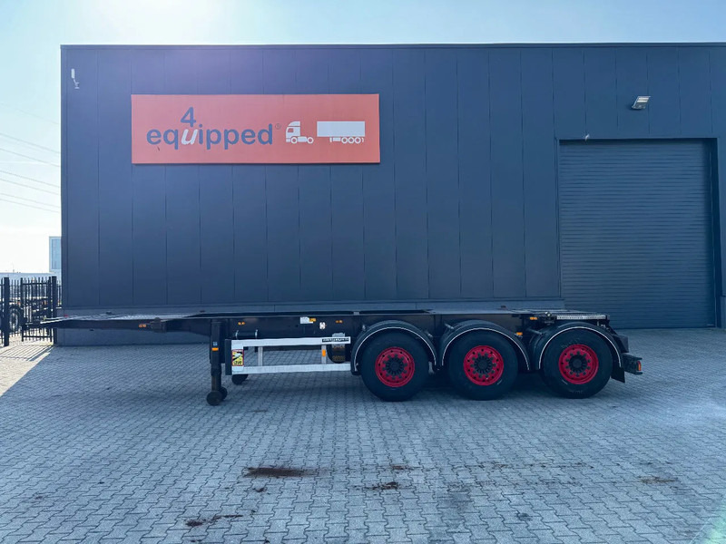 Burg 20FT/3-axles, SAF INTRADISC, ADR (EXII, EXII, FL, AT), 2x LIFTAXLE, NL-Chassis - Container transporter/ Swap body semi-trailer: picture 4 Burg 20FT/3-axles, SAF INTRADISC, ADR (EXII, EXII, FL, AT), 2x LIFTAXLE, NL-Chassis - Container transporter/ Swap body semi-trailer: picture 4