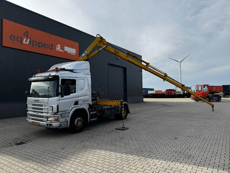 Scania P114-340 + HIAB 19-5 crane + remote / Euro-3 / 3 pedals / NL-truck / APK: 12-2025 - Crane truck: picture 1 Scania P114-340 + HIAB 19-5 crane + remote / Euro-3 / 3 pedals / NL-truck / APK: 12-2025 - Crane truck: picture 1