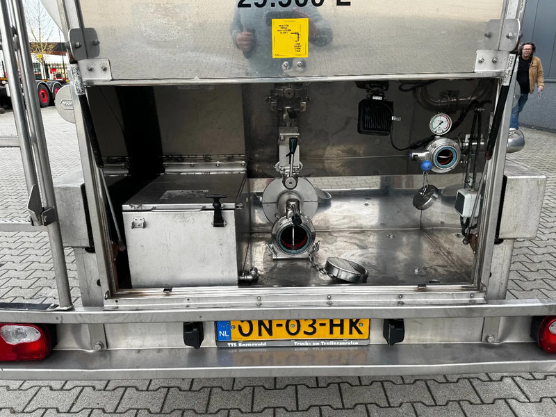 Van Hool LEVENSMIDDEL / RVS Rahmen / Leergewicht: 5.860kg / 29.500L / 1-Kammer+ 1 Schwallwand / Scheibebremse / NL / APK 03-2026 - Tank semi-trailer: picture 5 Van Hool LEVENSMIDDEL / RVS Rahmen / Leergewicht: 5.860kg / 29.500L / 1-Kammer+ 1 Schwallwand / Scheibebremse / NL / APK 03-2026 - Tank semi-trailer: picture 5