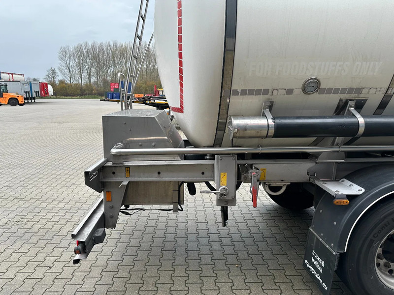 Leasing of Van Hool LEVENSMIDDELEN / 39.000L / 3-KAMMER / INOX / NL-Auflieger / APK: 04/2026 Van Hool LEVENSMIDDELEN / 39.000L / 3-KAMMER / INOX / NL-Auflieger / APK: 04/2026: picture 17