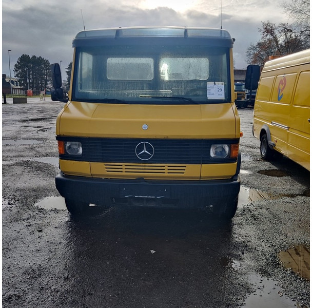 Mercedes-Benz 609 - Autotransporter truck: picture 2 Mercedes-Benz 609 - Autotransporter truck: picture 2