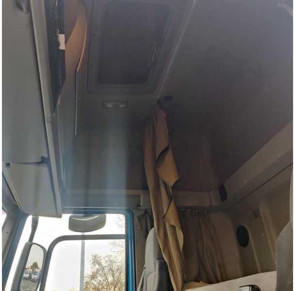 Tractor unit DAF CF-85-460: picture 14