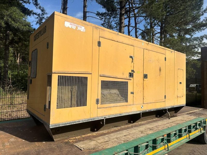 Caterpillar 400 GEN SET - 365kVA - 292kW - 400V/230V - 527A - 4574kg - Generator set: picture 1 Caterpillar 400 GEN SET - 365kVA - 292kW - 400V/230V - 527A - 4574kg - Generator set: picture 1