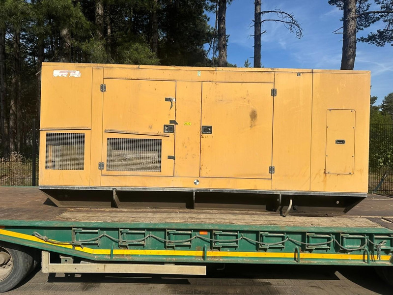 Caterpillar 400 GEN SET - 365kVA - 292kW - 400V/230V - 527A - 4574kg - Generator set: picture 5 Caterpillar 400 GEN SET - 365kVA - 292kW - 400V/230V - 527A - 4574kg - Generator set: picture 5