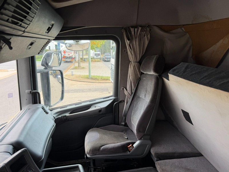 Dropside/ Flatbed truck, Crane truck Scania 114C-380 8x4 PRITSCHE + KRAN HIAB 700 E-5 - PLATFORM 6m80 + TWISTLOCKS - MANUAL - RETARDER - STEEL SPRING / BIG AXLE HUB REDUCTION  - AP ACHSEN: picture 13