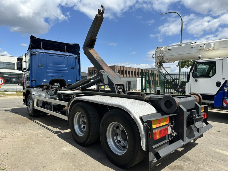 Scania 124L-420 6x2 HOOKLIFT VDL 20T - STEEL SPRING / BALLESTAS / BLATT - MANUAL - MECHANICAL PUMP - 10 TIRES DOUBLE WHEELS - Hook lift truck: picture 4 Scania 124L-420 6x2 HOOKLIFT VDL 20T - STEEL SPRING / BALLESTAS / BLATT - MANUAL - MECHANICAL PUMP - 10 TIRES DOUBLE WHEELS - Hook lift truck: picture 4