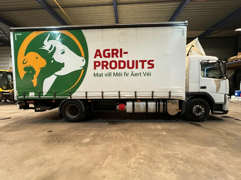 Volvo FM 330 4x2 BOX 7m x 2m48 x 2m75 - 542.000km - EURO 5 - I SHIFT - 19T - A/C - LARGE TAILLIFT - Curtainsider truck: picture 4 Volvo FM 330 4x2 BOX 7m x 2m48 x 2m75 - 542.000km - EURO 5 - I SHIFT - 19T - A/C - LARGE TAILLIFT - Curtainsider truck: picture 4