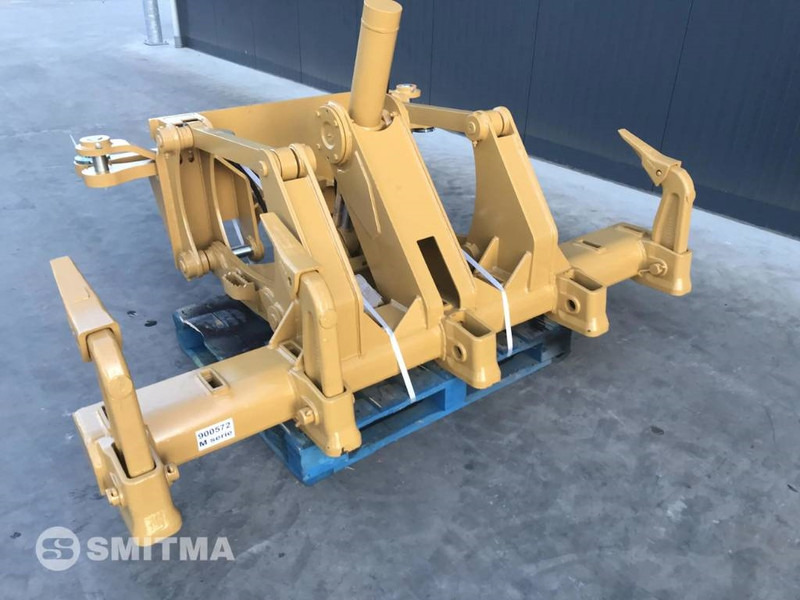 Cat 160M - Attachment for Construction machinery: picture 3 Cat 160M - Attachment for Construction machinery: picture 3