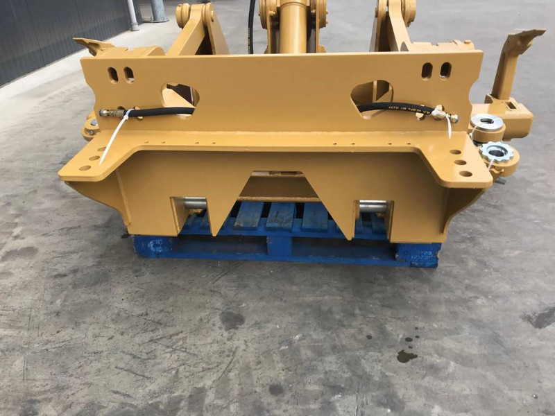 Cat 160M2 - Attachment for Construction machinery: picture 3 Cat 160M2 - Attachment for Construction machinery: picture 3