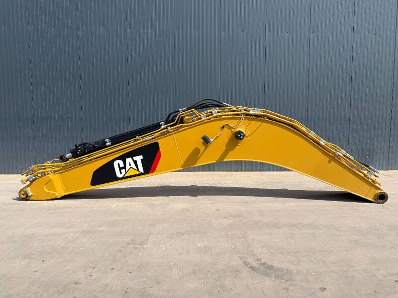 Cat 324D / 324E / 326F Boom - Attachment for Construction machinery: picture 2 Cat 324D / 324E / 326F Boom - Attachment for Construction machinery: picture 2