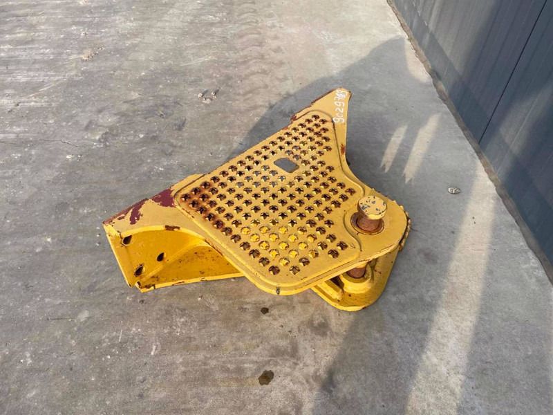 Cat D6K Zugtraverse - Attachment for Construction machinery: picture 1 Cat D6K Zugtraverse - Attachment for Construction machinery: picture 1