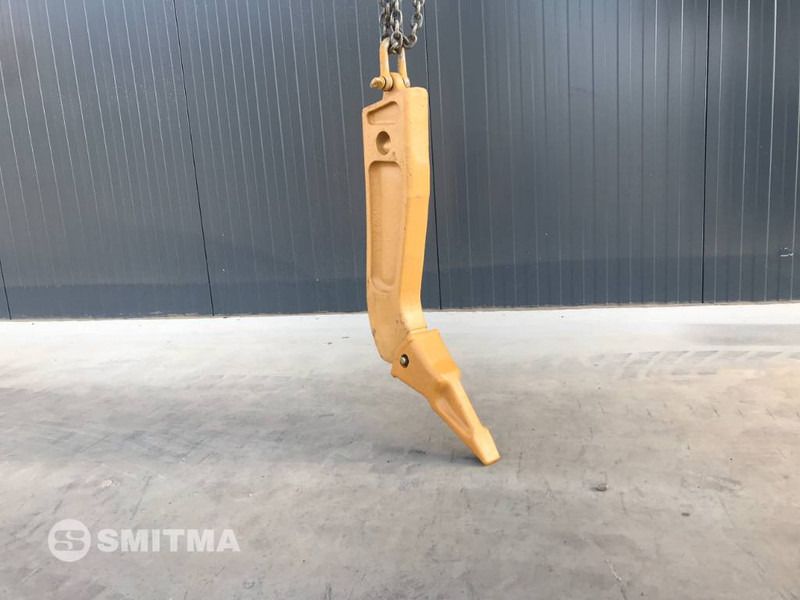 Cat D6R Shank incl. Tip - Attachment for Construction machinery: picture 2 Cat D6R Shank incl. Tip - Attachment for Construction machinery: picture 2