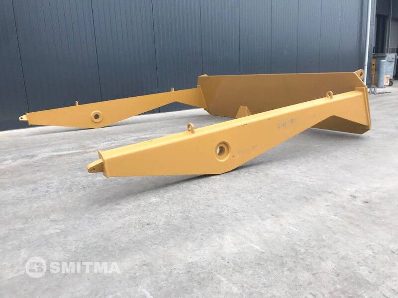 Cat 725 - AFX - Tail lift for Construction machinery: picture 3 Cat 725 - AFX - Tail lift for Construction machinery: picture 3