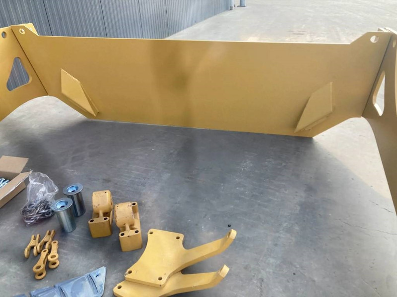 New Tail lift for Construction machinery Cat 730 NG: picture 7