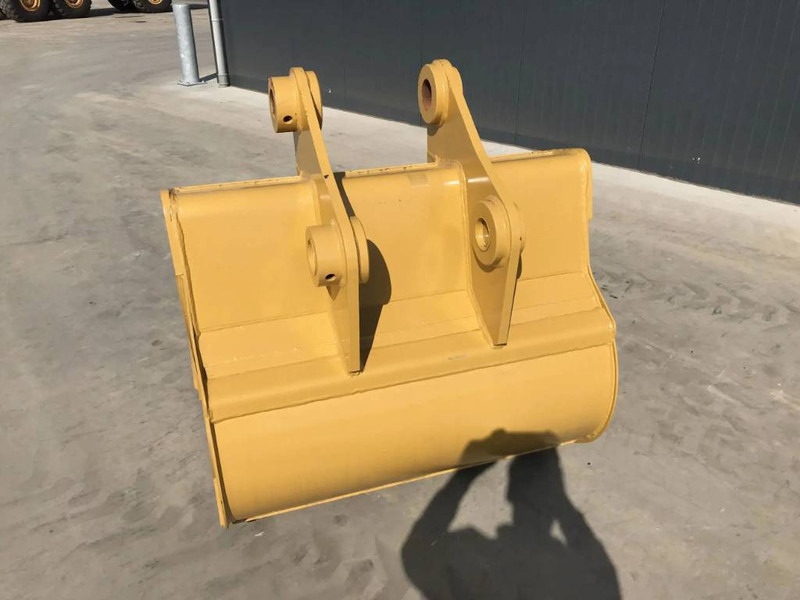 Cat M322D 1.20m - Bucket for Construction machinery: picture 3 Cat M322D 1.20m - Bucket for Construction machinery: picture 3