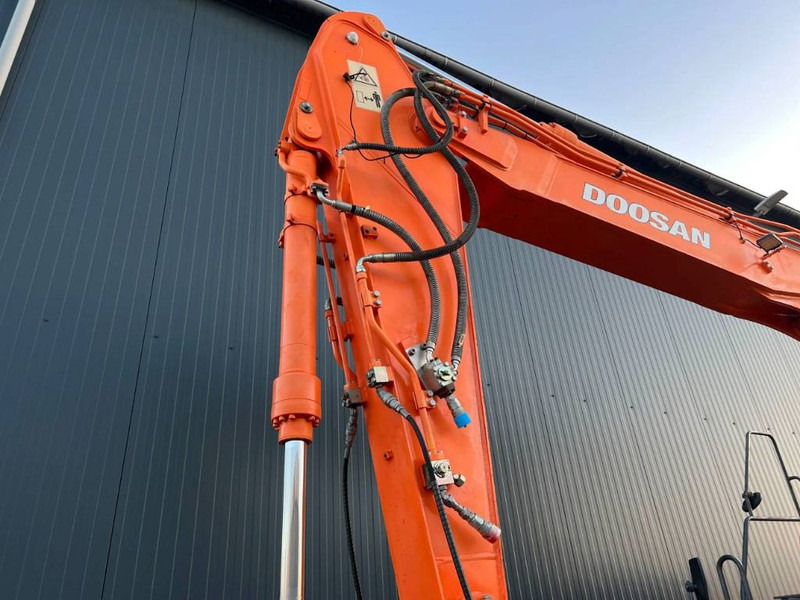 Wheel excavator Doosan DX170W: picture 18 Wheel excavator Doosan DX170W: picture 18