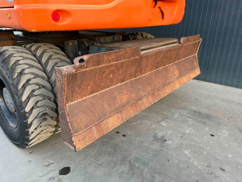 Wheel excavator Doosan DX170W: picture 10 Wheel excavator Doosan DX170W: picture 10