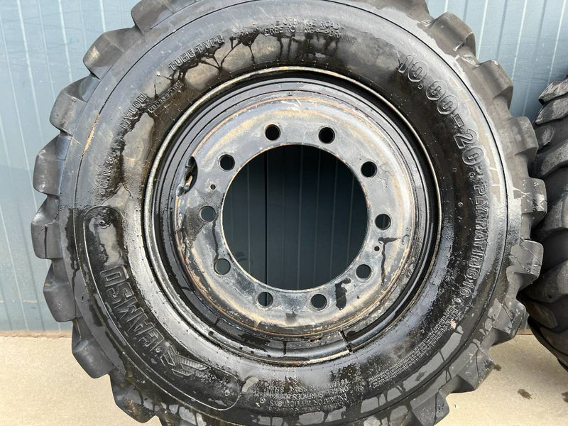 Michelin 1000 x 20 banden / 10.00 x 20: 1x2 Reifen - Wheels and tires for Construction machinery: picture 5 Michelin 1000 x 20 banden / 10.00 x 20: 1x2 Reifen - Wheels and tires for Construction machinery: picture 5