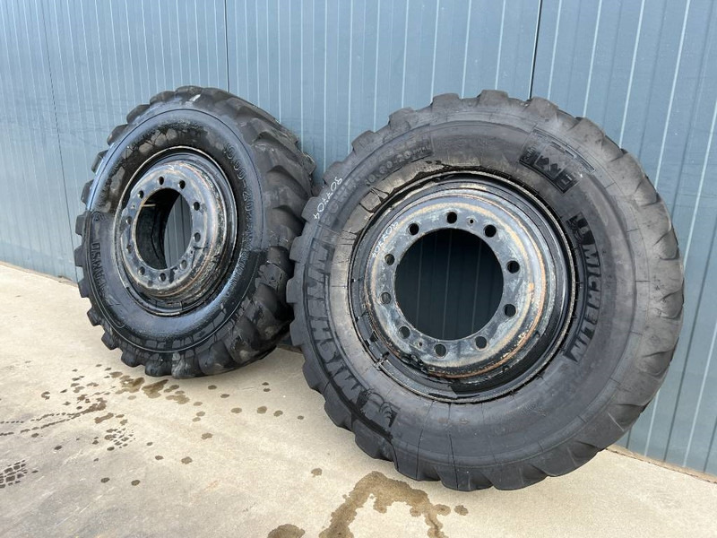 Michelin 1000 x 20 banden / 10.00 x 20: 1x2 Reifen - Wheels and tires for Construction machinery: picture 2 Michelin 1000 x 20 banden / 10.00 x 20: 1x2 Reifen - Wheels and tires for Construction machinery: picture 2