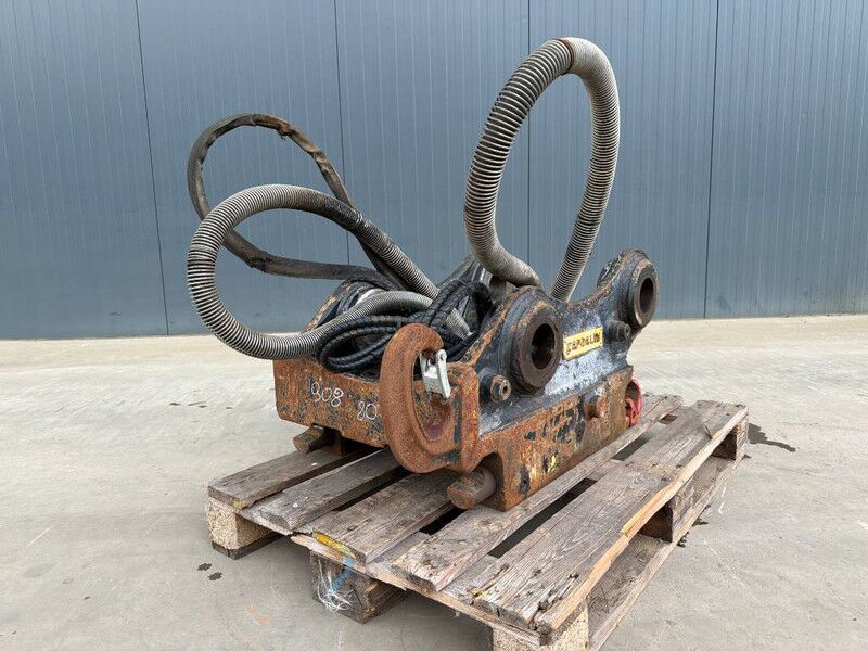 OilQuick OQ70/55 - 329D / 329E / 330F - Quick coupler for Construction machinery: picture 1 OilQuick OQ70/55 - 329D / 329E / 330F - Quick coupler for Construction machinery: picture 1
