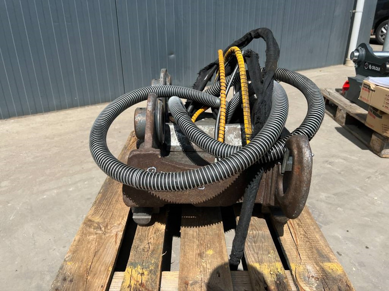 OilQuick OQ70/55 - EC210 / EC220 - Quick coupler for Construction machinery: picture 2 OilQuick OQ70/55 - EC210 / EC220 - Quick coupler for Construction machinery: picture 2