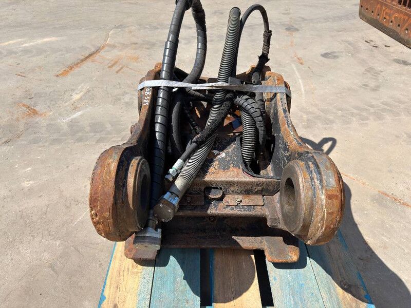 OilQuick OQ80 - 325D / 329D / 329E / 330F - Quick coupler for Construction machinery: picture 5 OilQuick OQ80 - 325D / 329D / 329E / 330F - Quick coupler for Construction machinery: picture 5