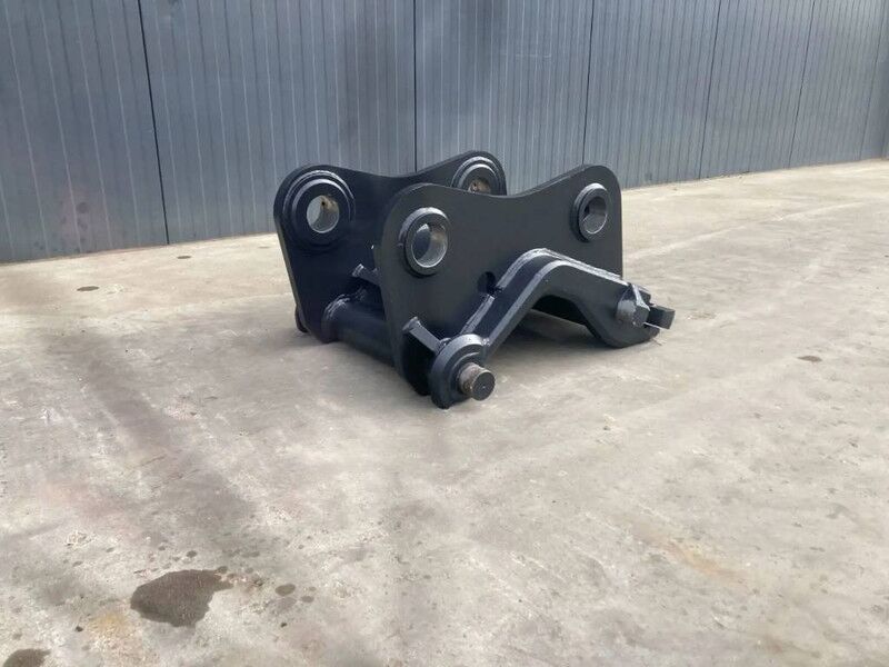Smitma CW40 - EC210 - Quick coupler for Construction machinery: picture 3 Smitma CW40 - EC210 - Quick coupler for Construction machinery: picture 3