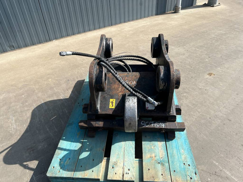 Verachtert CW40 - 320E - Quick coupler for Construction machinery: picture 2 Verachtert CW40 - 320E - Quick coupler for Construction machinery: picture 2