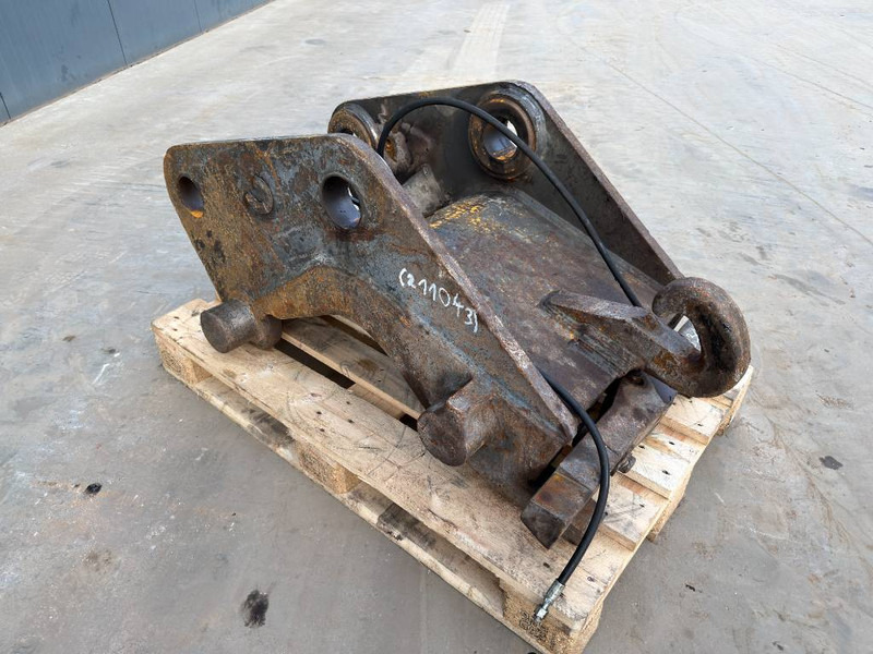 Verachtert CW55S - EC290 / EC300 - Quick coupler for Construction machinery: picture 3 Verachtert CW55S - EC290 / EC300 - Quick coupler for Construction machinery: picture 3