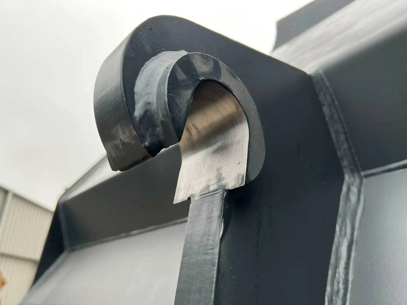 Volvo ISO / Lundberg - Caterpillar 950K - Bucket for Construction machinery: picture 4 Volvo ISO / Lundberg - Caterpillar 950K - Bucket for Construction machinery: picture 4