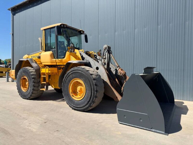 Volvo L120F - Wheel loader: picture 3 Volvo L120F - Wheel loader: picture 3