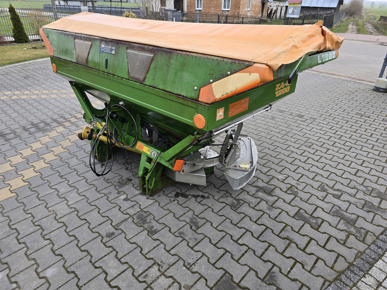 AMZONE ZA-M Novix ZA-M 1200 + nadstawka 1000 L - Fertilizer spreader: picture 3 AMZONE ZA-M Novix ZA-M 1200 + nadstawka 1000 L - Fertilizer spreader: picture 3