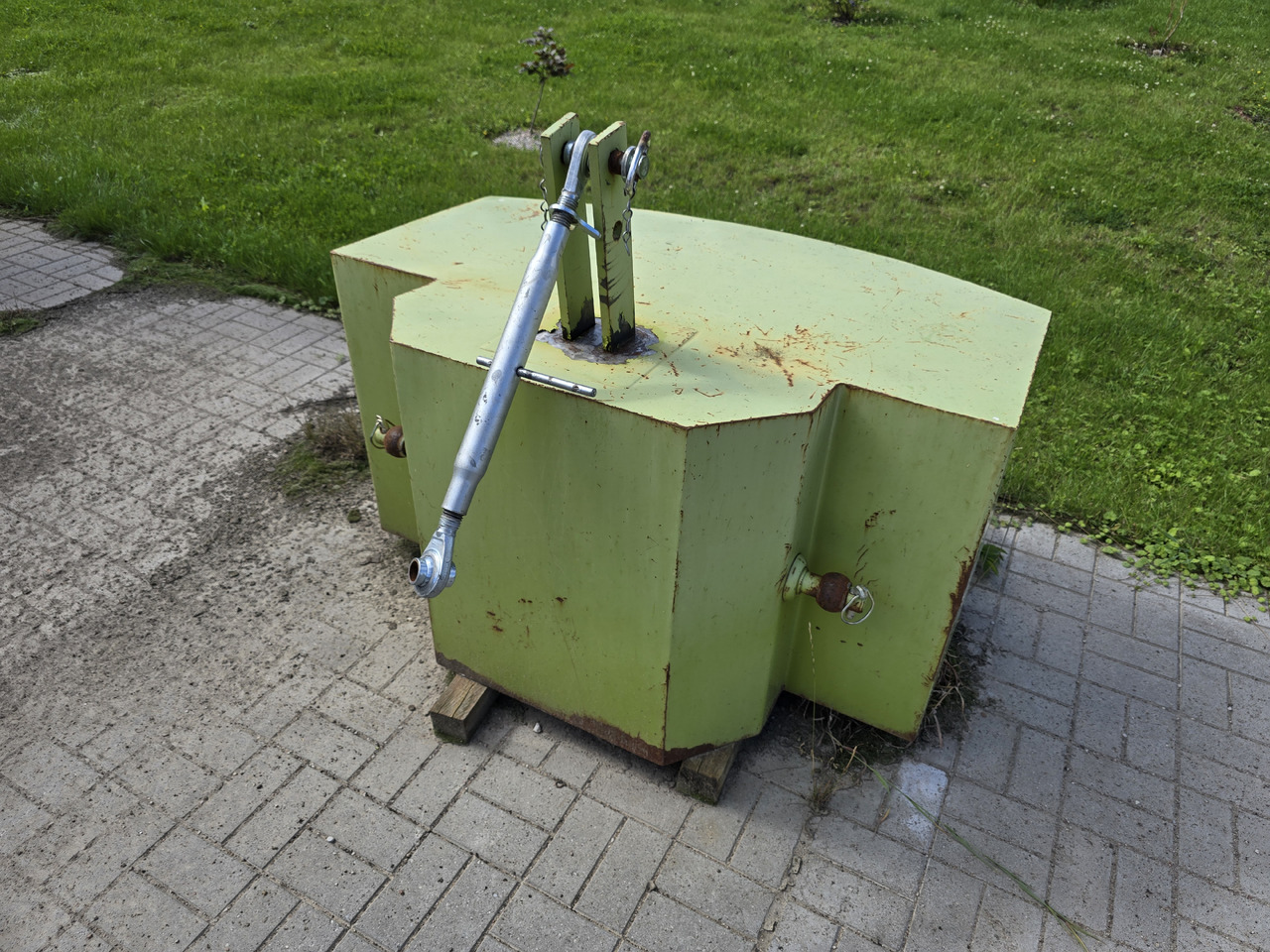 CLAAS AXION 850 - Farm tractor: picture 2 CLAAS AXION 850 - Farm tractor: picture 2