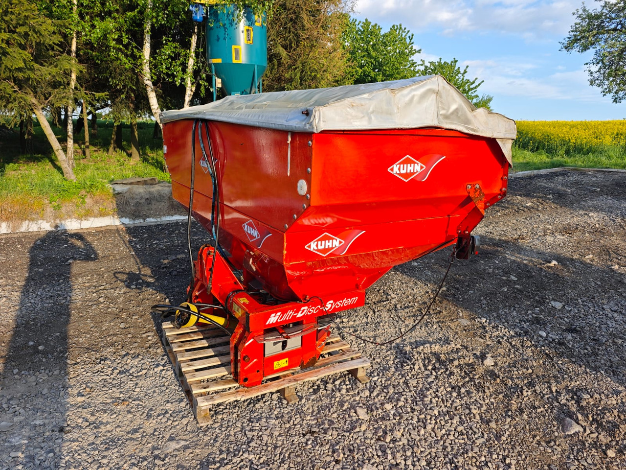 KUHN MDS 921 Multi-Disc-System 1700 L - Fertilizer spreader: picture 2 KUHN MDS 921 Multi-Disc-System 1700 L - Fertilizer spreader: picture 2