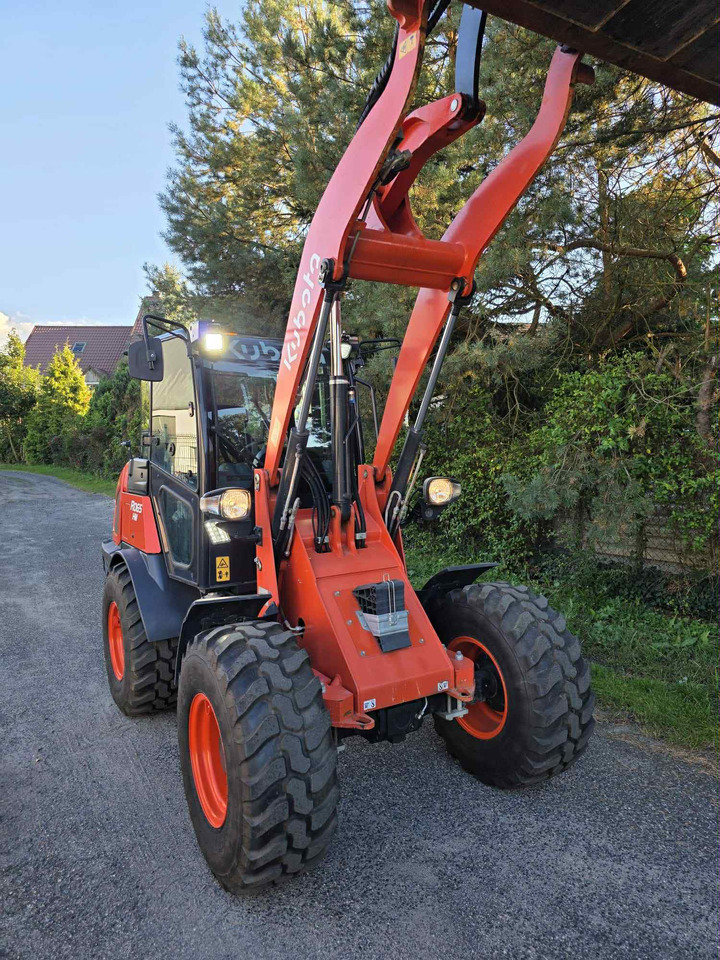 Kubota R065 HW - Compact loader: picture 2 Kubota R065 HW - Compact loader: picture 2