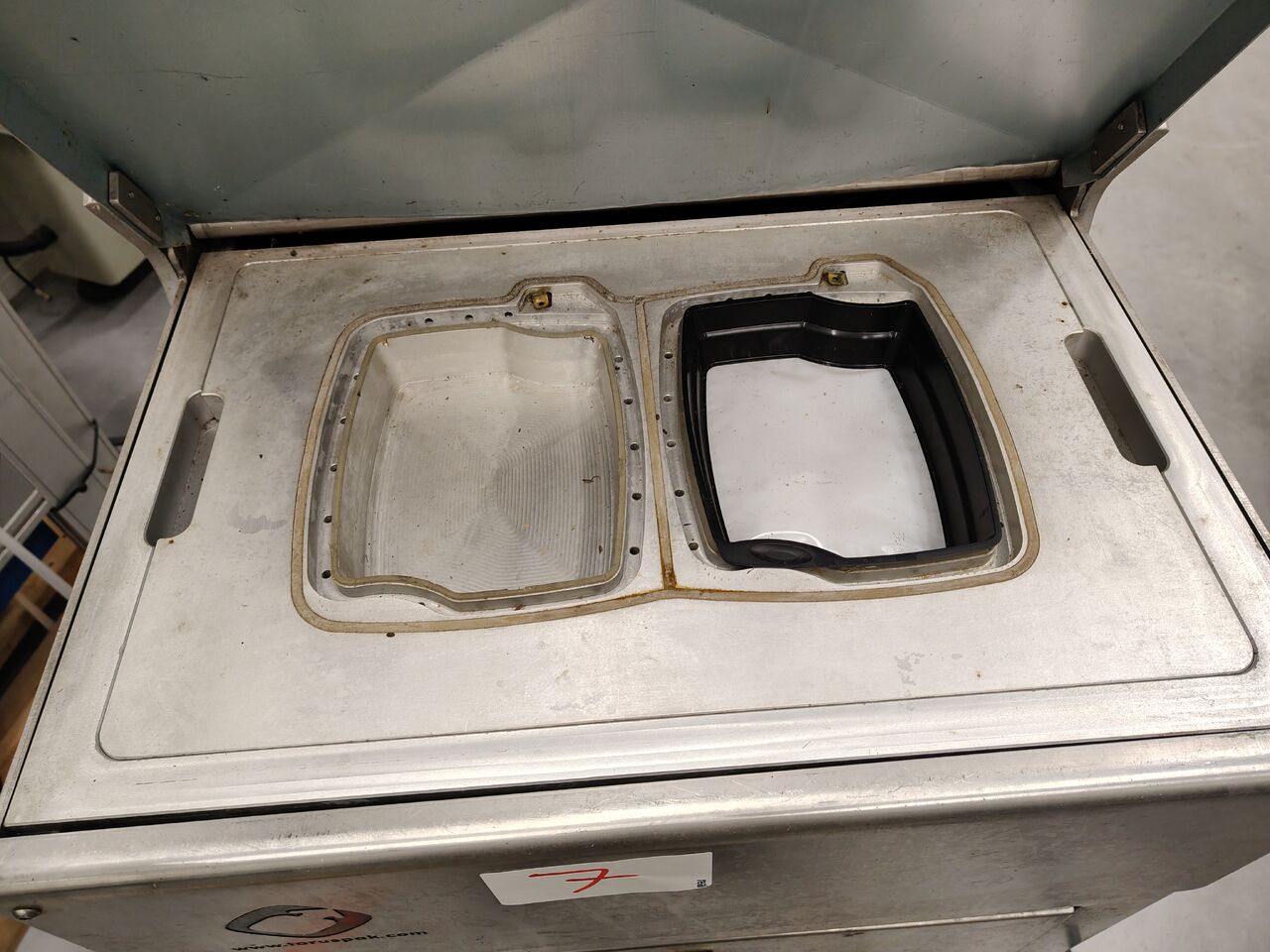LEIFAHL TRAY sealer C - Packaging machinery: picture 4 LEIFAHL TRAY sealer C - Packaging machinery: picture 4