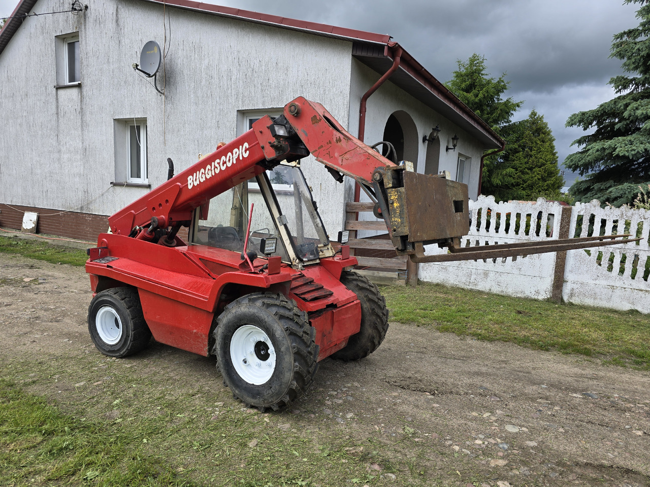 MANITOU BT 425 - Telescopic handler: picture 1 MANITOU BT 425 - Telescopic handler: picture 1