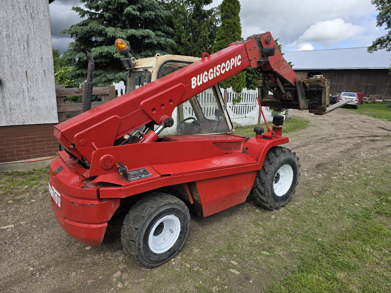 MANITOU BT 425 - Telescopic handler: picture 3 MANITOU BT 425 - Telescopic handler: picture 3