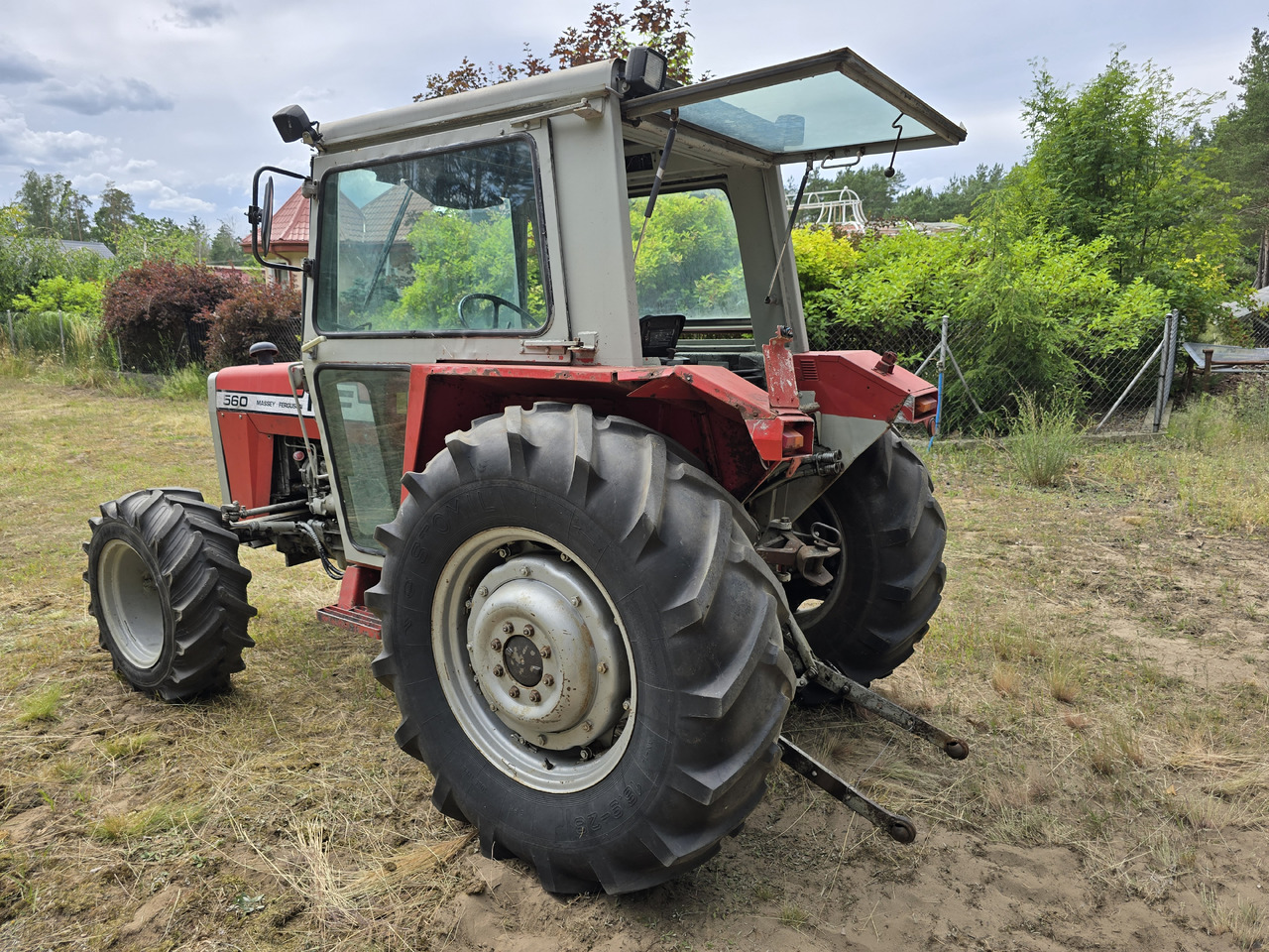 MASSEY-FERGUSON MF 560 - Farm tractor: picture 5 MASSEY-FERGUSON MF 560 - Farm tractor: picture 5