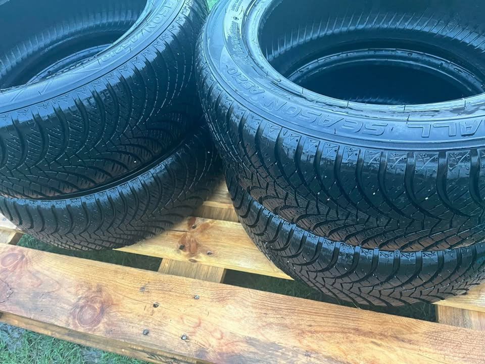 - Tire for Truck: picture 4 - Tire for Truck: picture 4