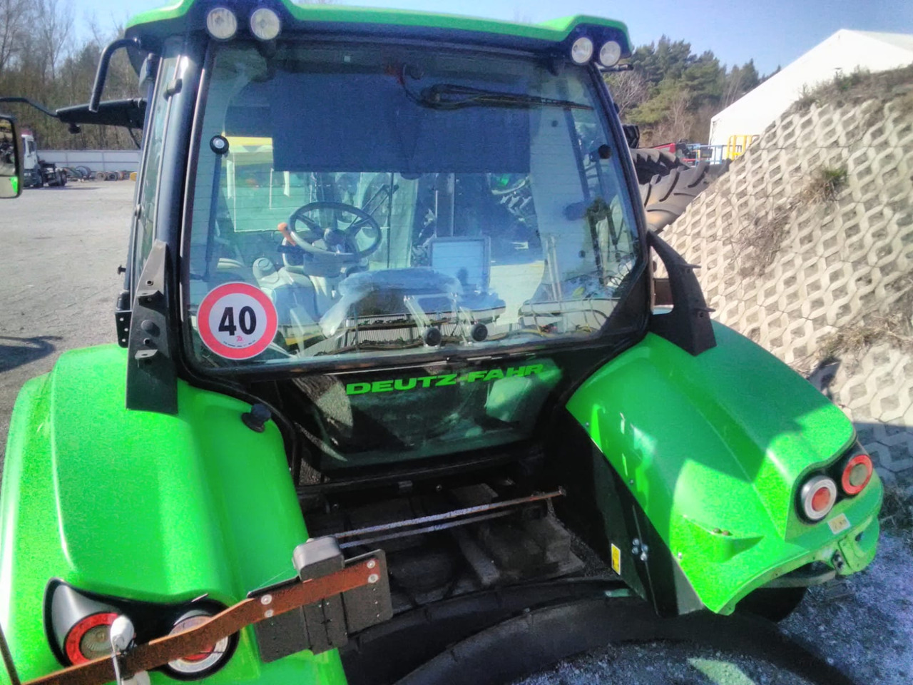 - Cab for Farm tractor: picture 4 - Cab for Farm tractor: picture 4