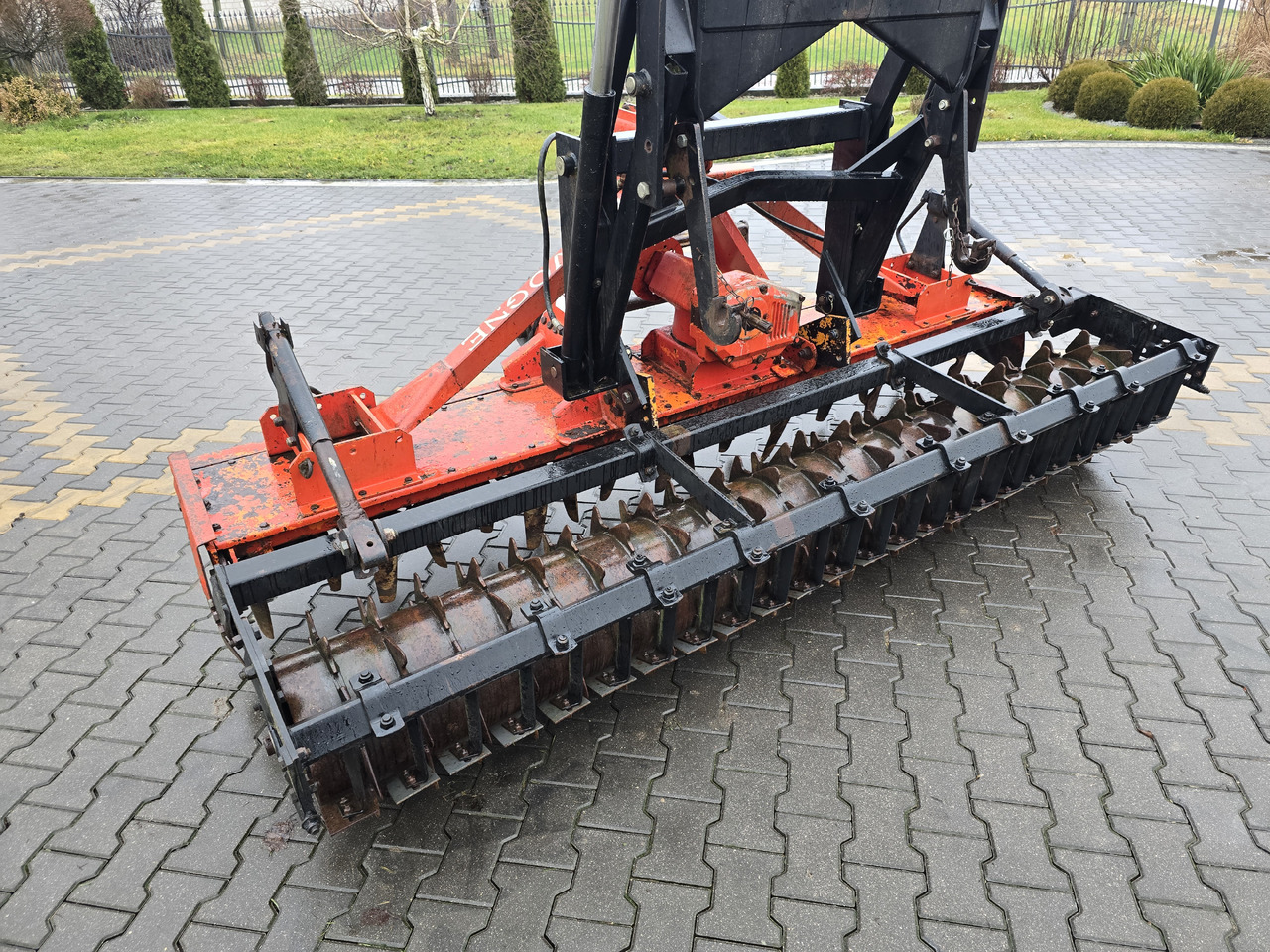 QUIVOGNE 3 m - Harrow: picture 3 QUIVOGNE 3 m - Harrow: picture 3