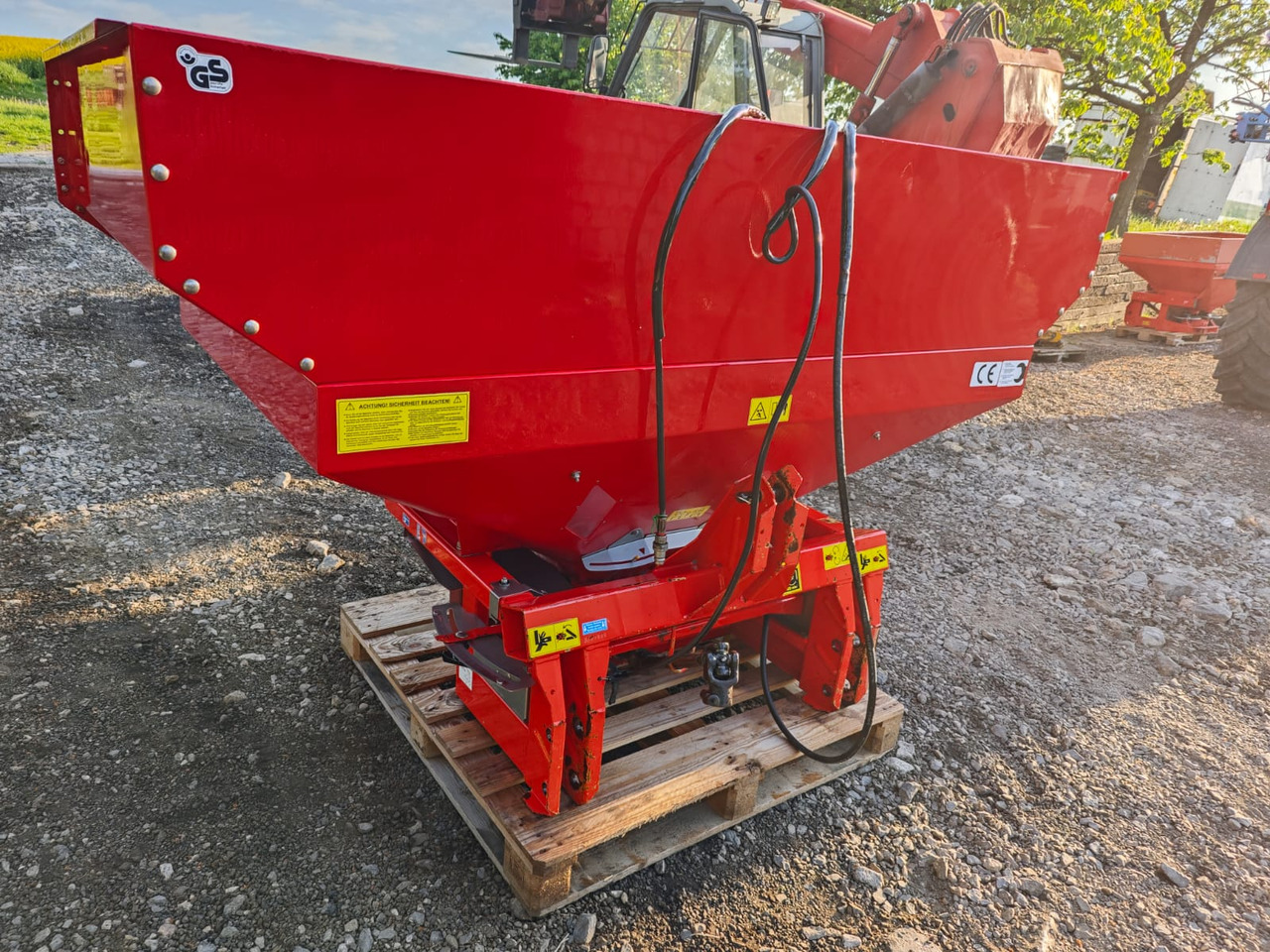 RAUCH MDS 932K select 1700 L - Fertilizer spreader: picture 1 RAUCH MDS 932K select 1700 L - Fertilizer spreader: picture 1