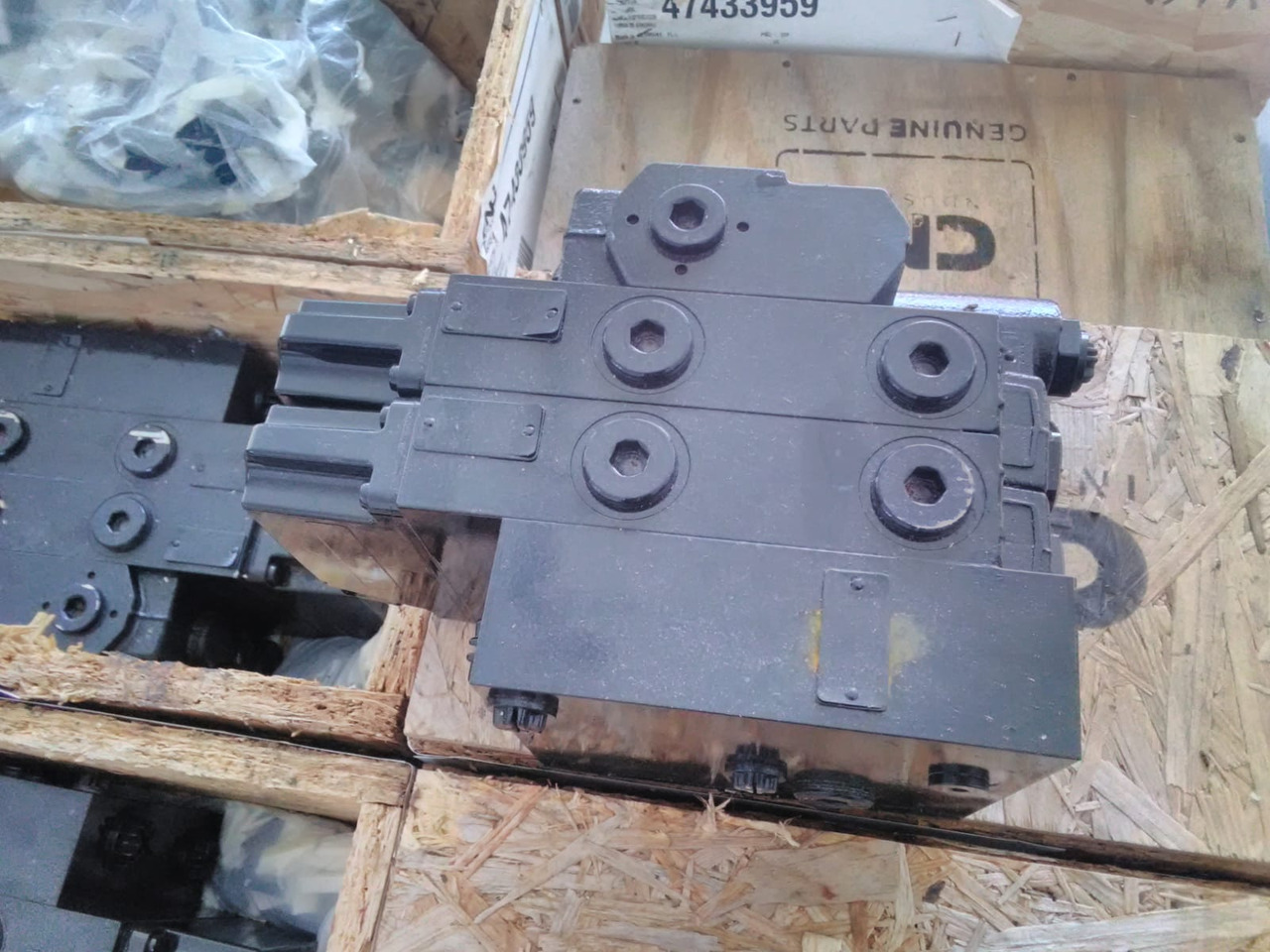 CNH 47433959 - Spare parts for Agricultural machinery: picture 3 CNH 47433959 - Spare parts for Agricultural machinery: picture 3